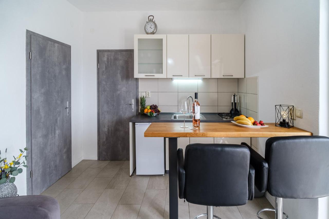 Rooms Plaza Divuje 穆尔维察 外观 照片